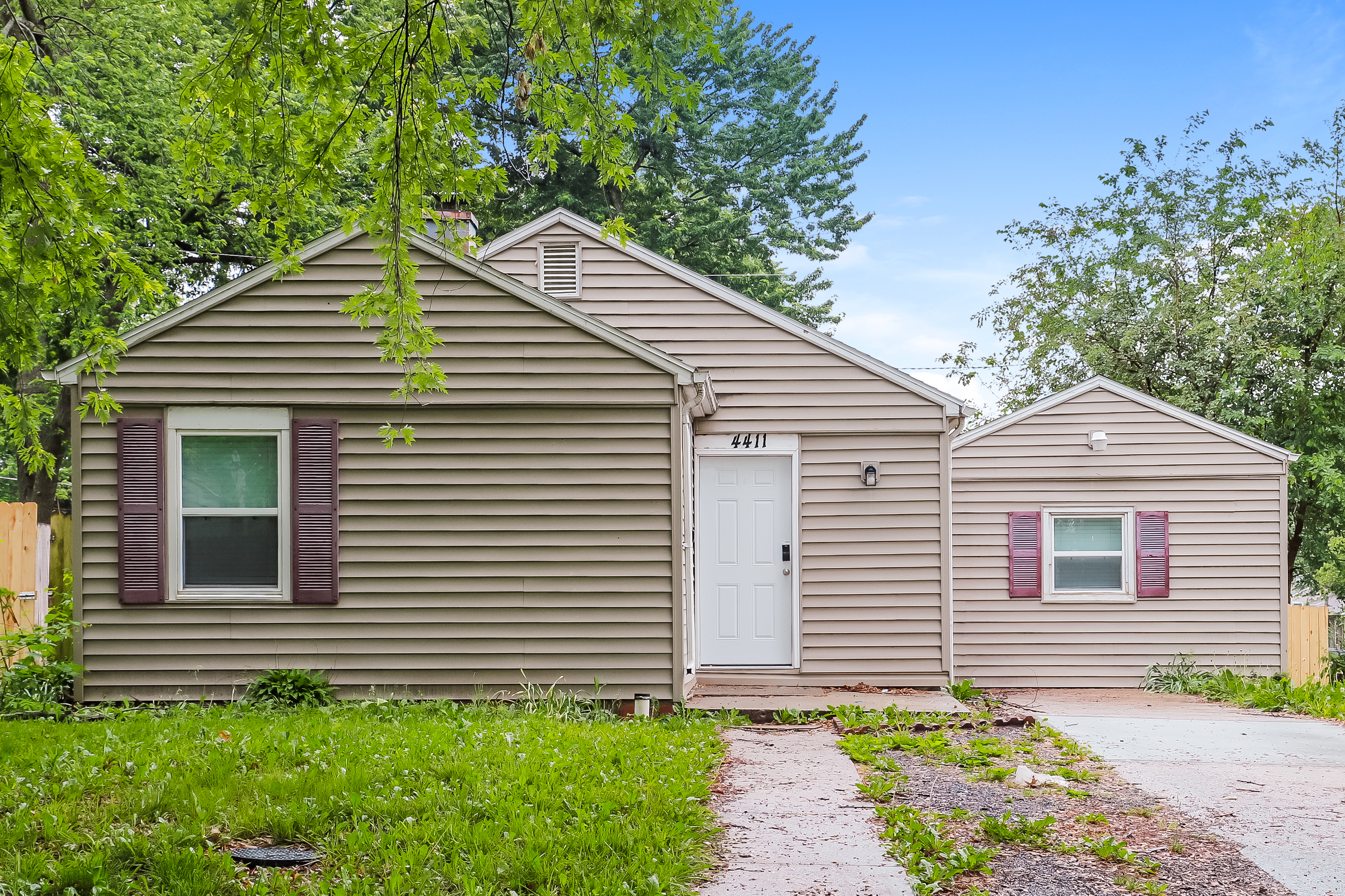 4411 N Charlotte Street Kansas City, MO 64116